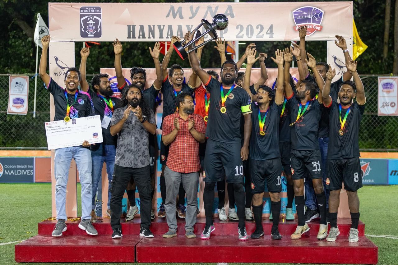 Hanyaax Cup maadhamaa rey fashanee, Junior mubaaraiyy fashaanee hukuru dhuvahu 