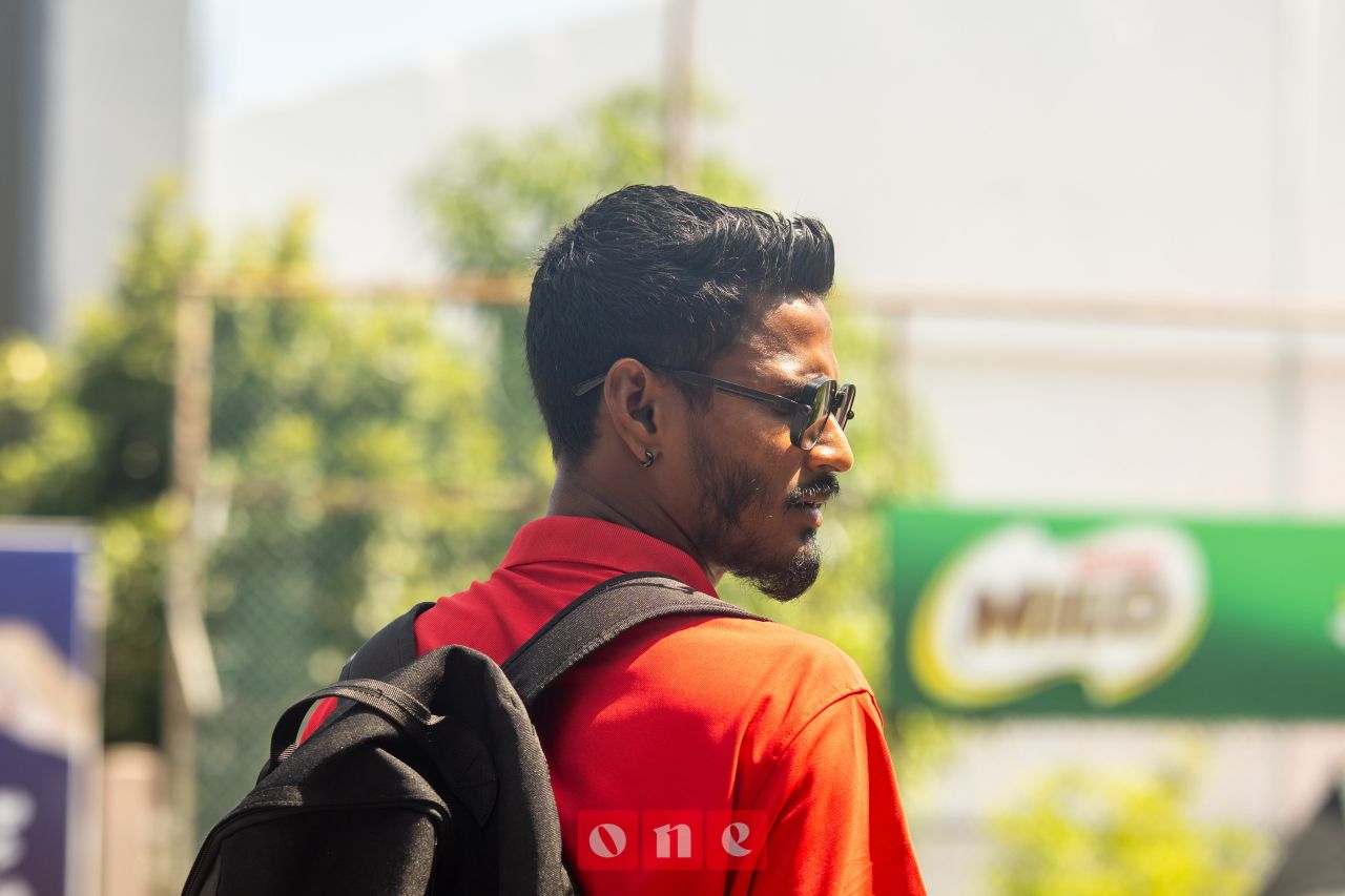 ވަން ފޮޓޯ: ގައުމީ ފުޓްސަލް ޓީމް މިޔަންމާއަށް ފުރުން