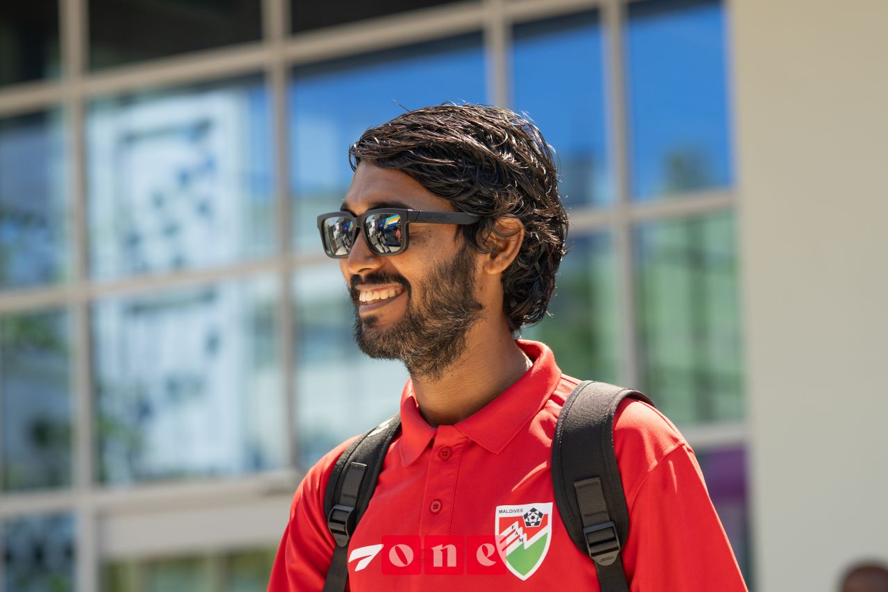 ވަން ފޮޓޯ: ގައުމީ ފުޓްސަލް ޓީމް މިޔަންމާއަށް ފުރުން