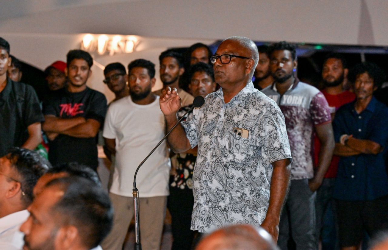 Thinadhoo meehun Raees ge arihun edhuny rashuge nan badhalukoh dhinumah
