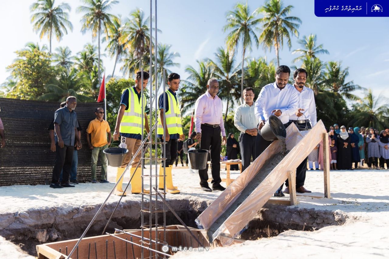 Felidhoo gai imaaraaiykuraa Hospital ge amalee masahkaiy fashaifi 