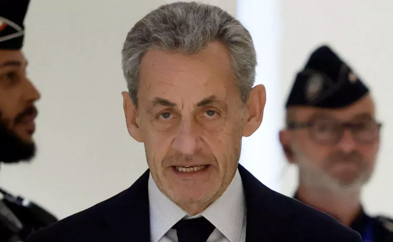 France ge kureeg raees 5 aharah jalah laifi