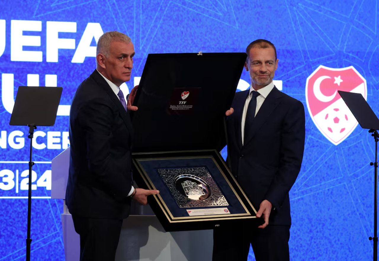 Football in Israel beyrukurumah govaalai, Turkey in FIFA aai UEFA ah sitee eh 