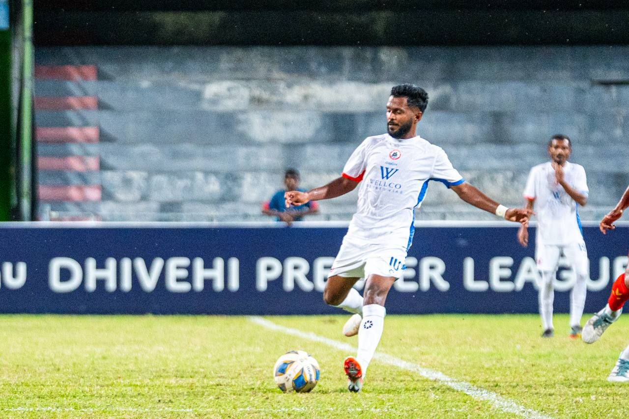 ވަން ފޮޓޯ: ވިކްޓްރީ ބަލިކޮށް، އޮޑިން އަނެއްކާވެސް އެއްވަނައަށް 