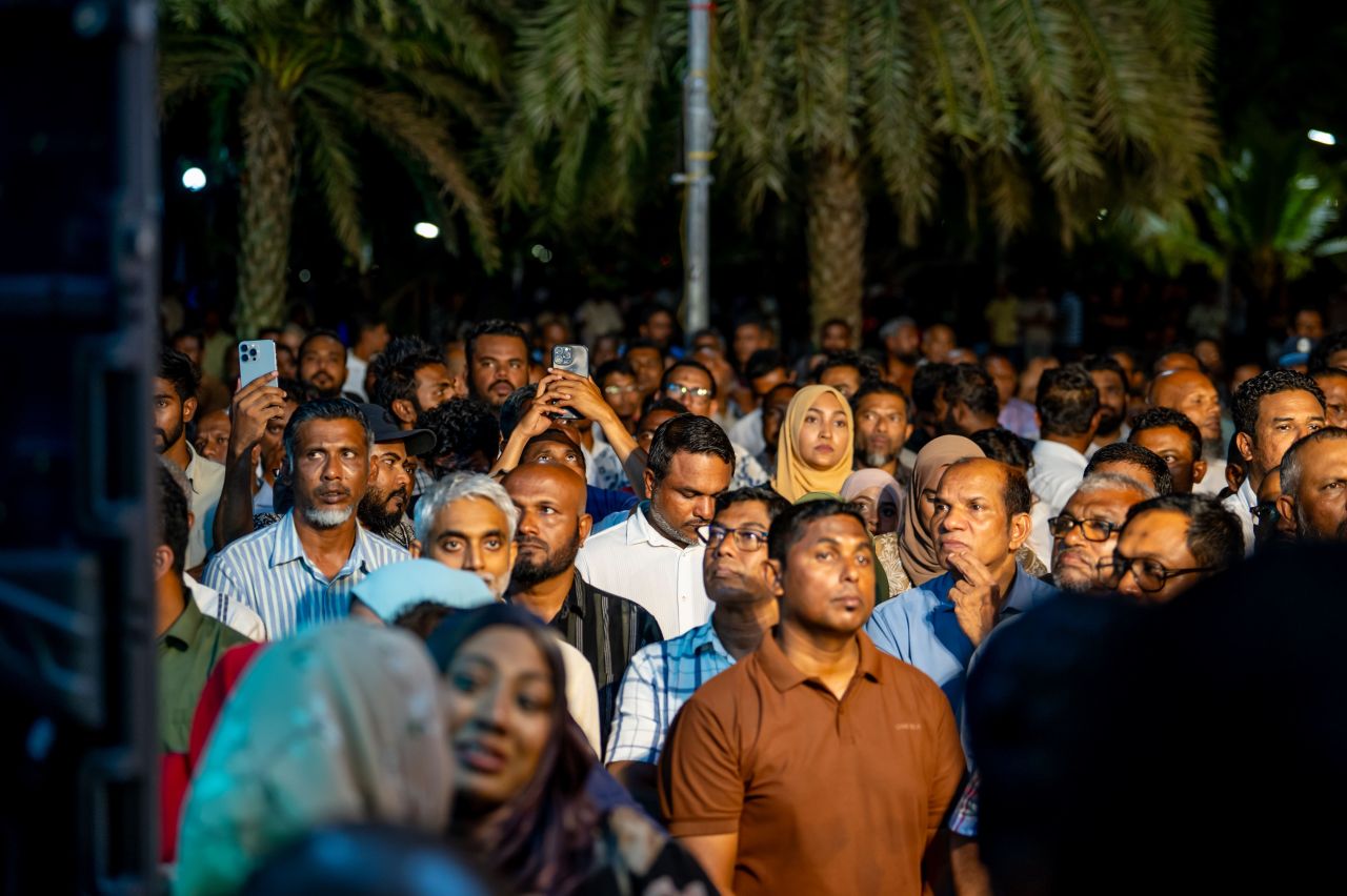 ވަން ފޮޓޯ: ޕީއެންސީ ހަރުގެ ޖަލްސާގައި ރައީސް މުއިއްޒު ބައިވެރިވެވަޑައިގަތުން