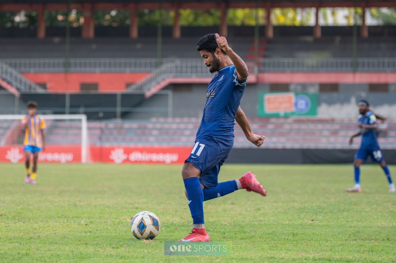 ވަން ފޮޓޯ: ދިރާގު ދިވެހި ޕްރިމިއާ ލީގުގައި ނިއުރޭޑިއެންޓާއި ވެލެންސިއާ ވާދަކުރި މެޗުގެ ތެރެއިން