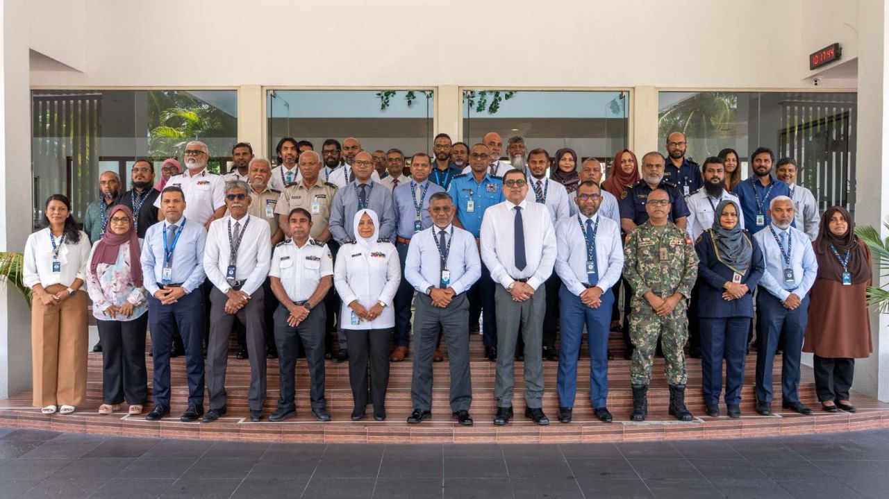 Hanimaadhoo airport ge thayyaareethakuge mauloomaathu stakeholderunnaa hissaakohffi 