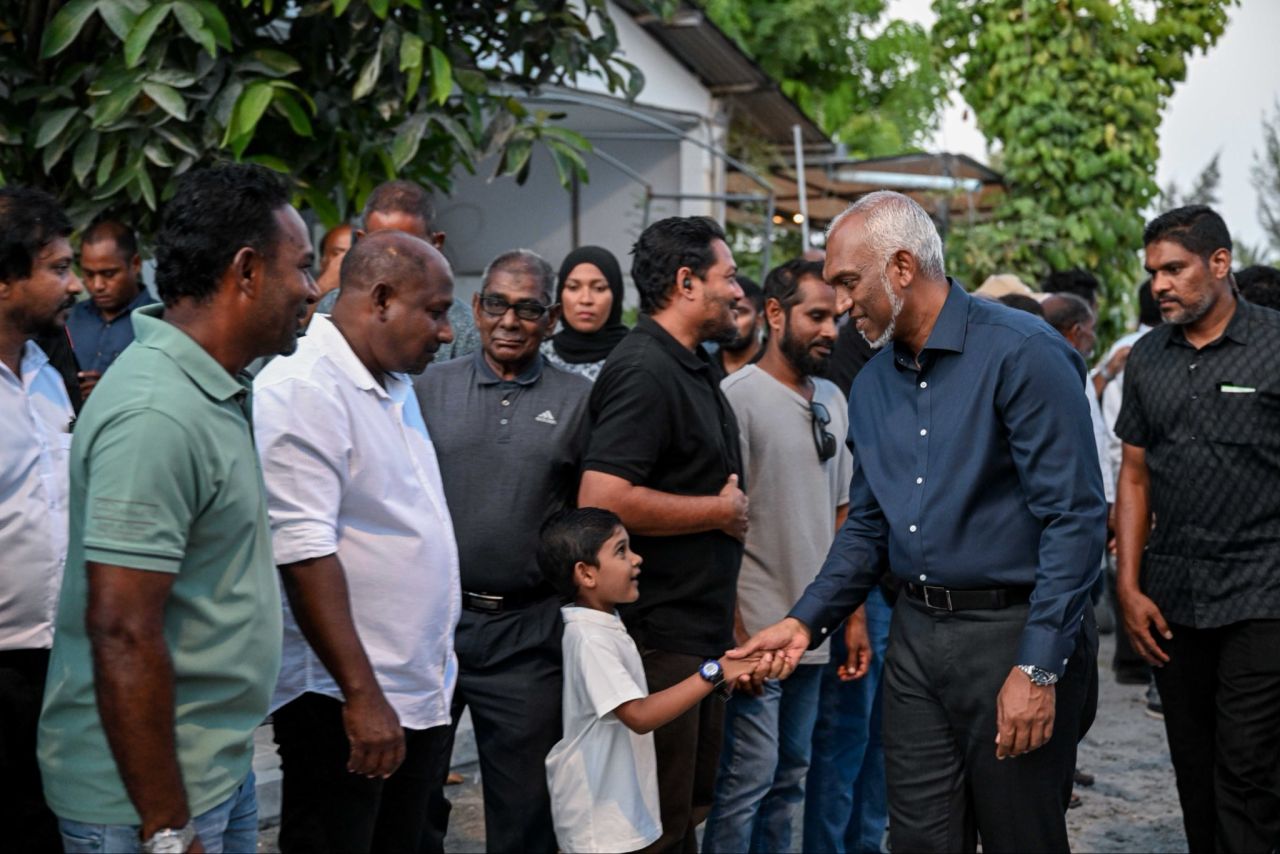 Atoll picnic island thakah haassa kuraa rahthah mi aharu kanda alhaanan: Raees 