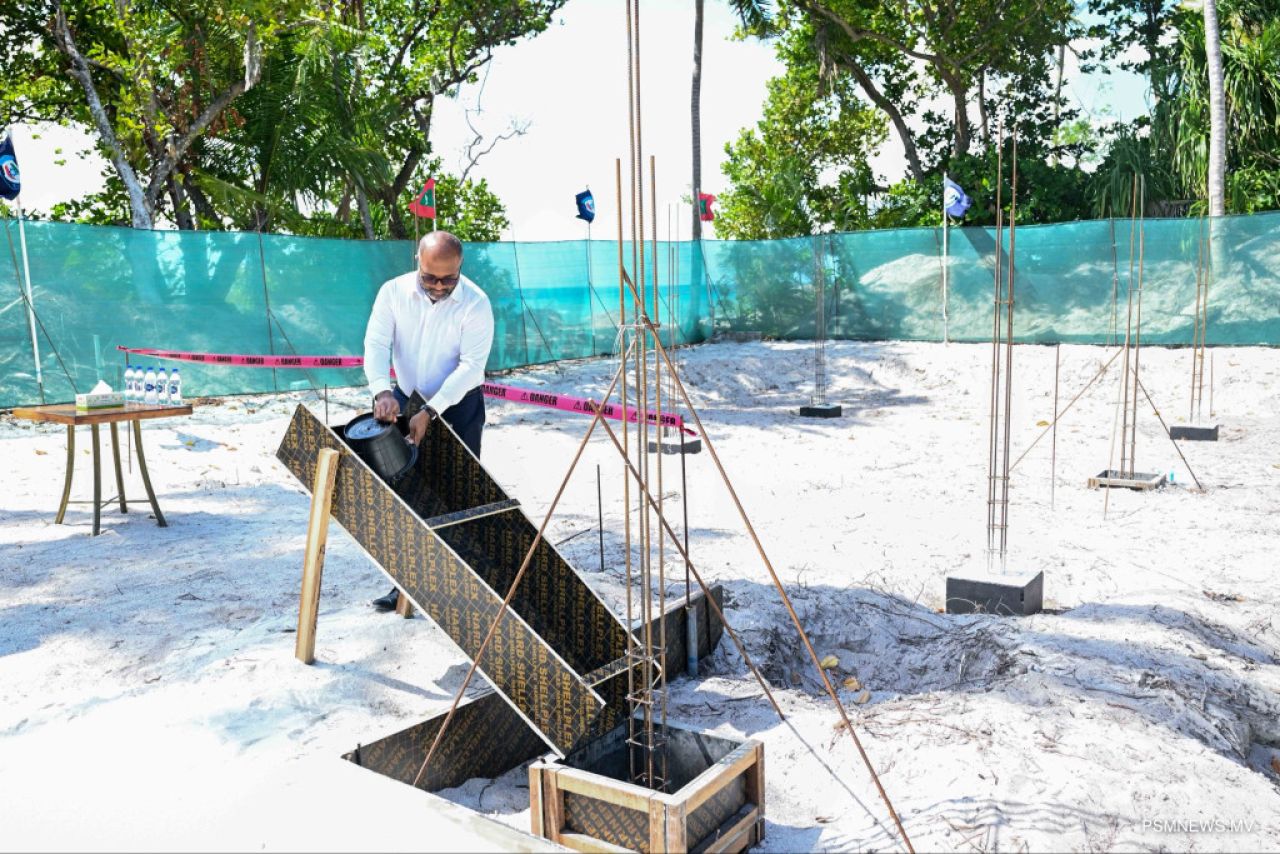 Omadhoo Police Sation imaarathuge binagaa alhaifi 