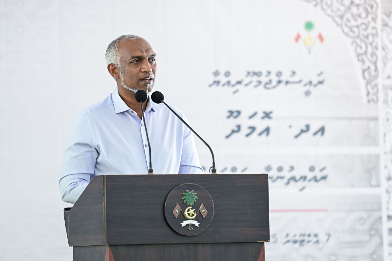 Omadhoo ge fenuge nizaamaai bandharu ninmaidheynee rayyithun edhey gothah: Raees 