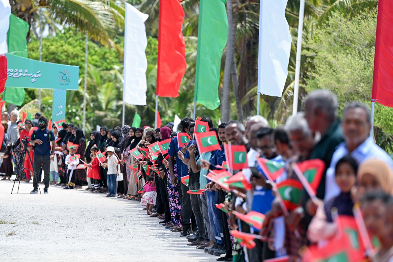 ފޮޓޯ: ރައީސް އދ. މަންދުއަށް ވަޑައިގަތުން 