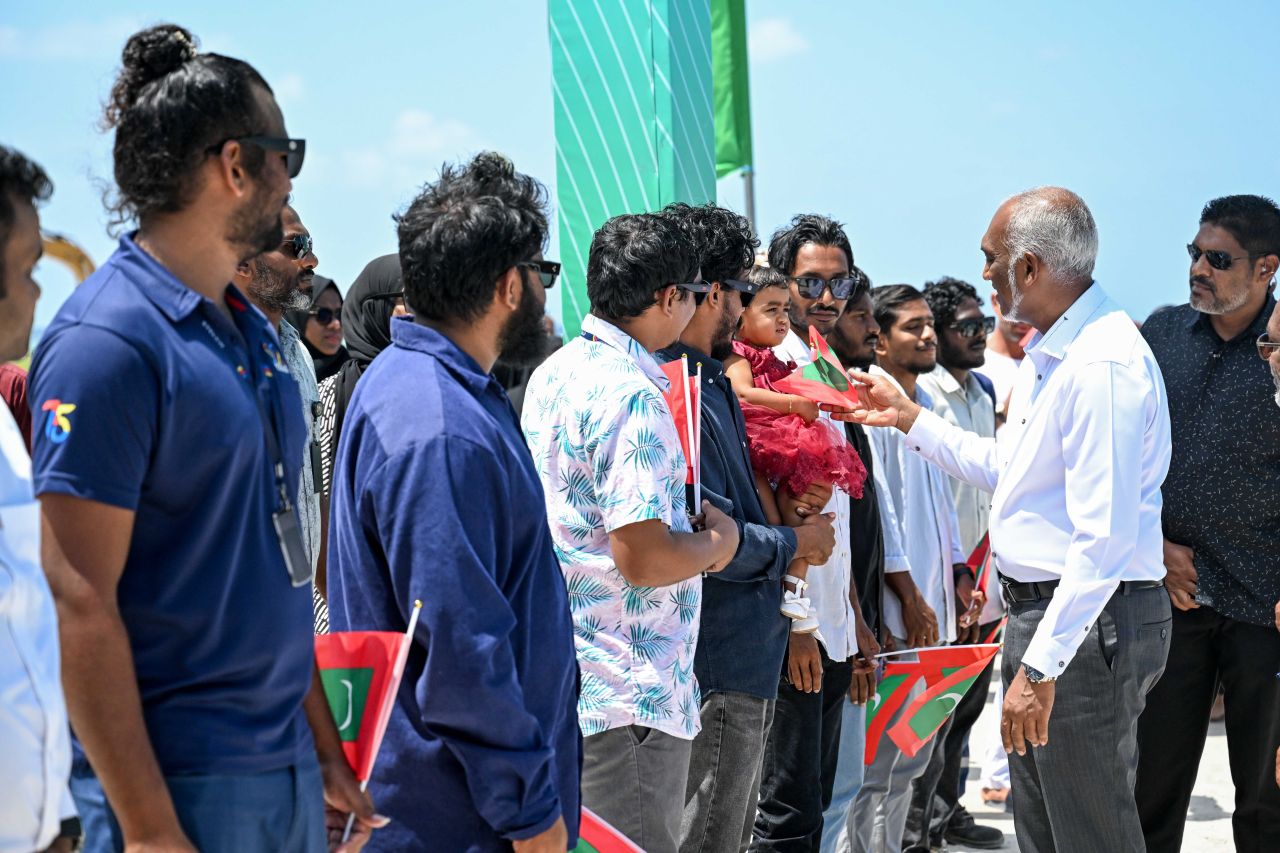 ފޮޓޯ: ރައީސް އދ. މަންދުއަށް ވަޑައިގަތުން 