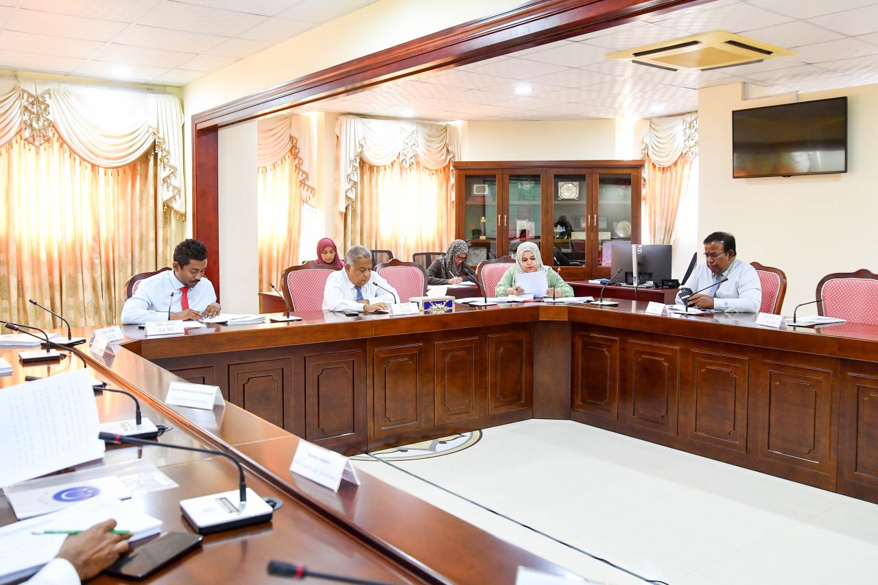 Minivan muahssasaathakuge menbarunnah chuttee faisaa nudheyn angan faaskohffi 