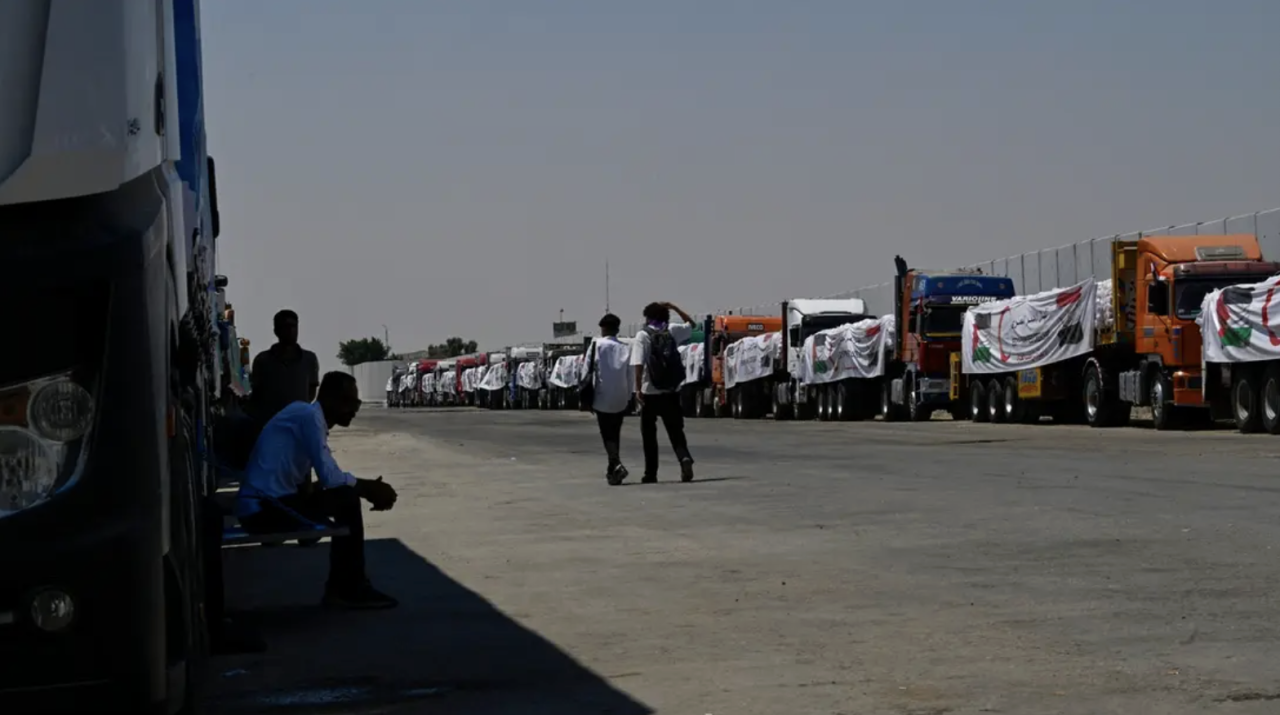 Ehy ge truck thah rafah border huraskoh Gaza ah dhathurufashaifi