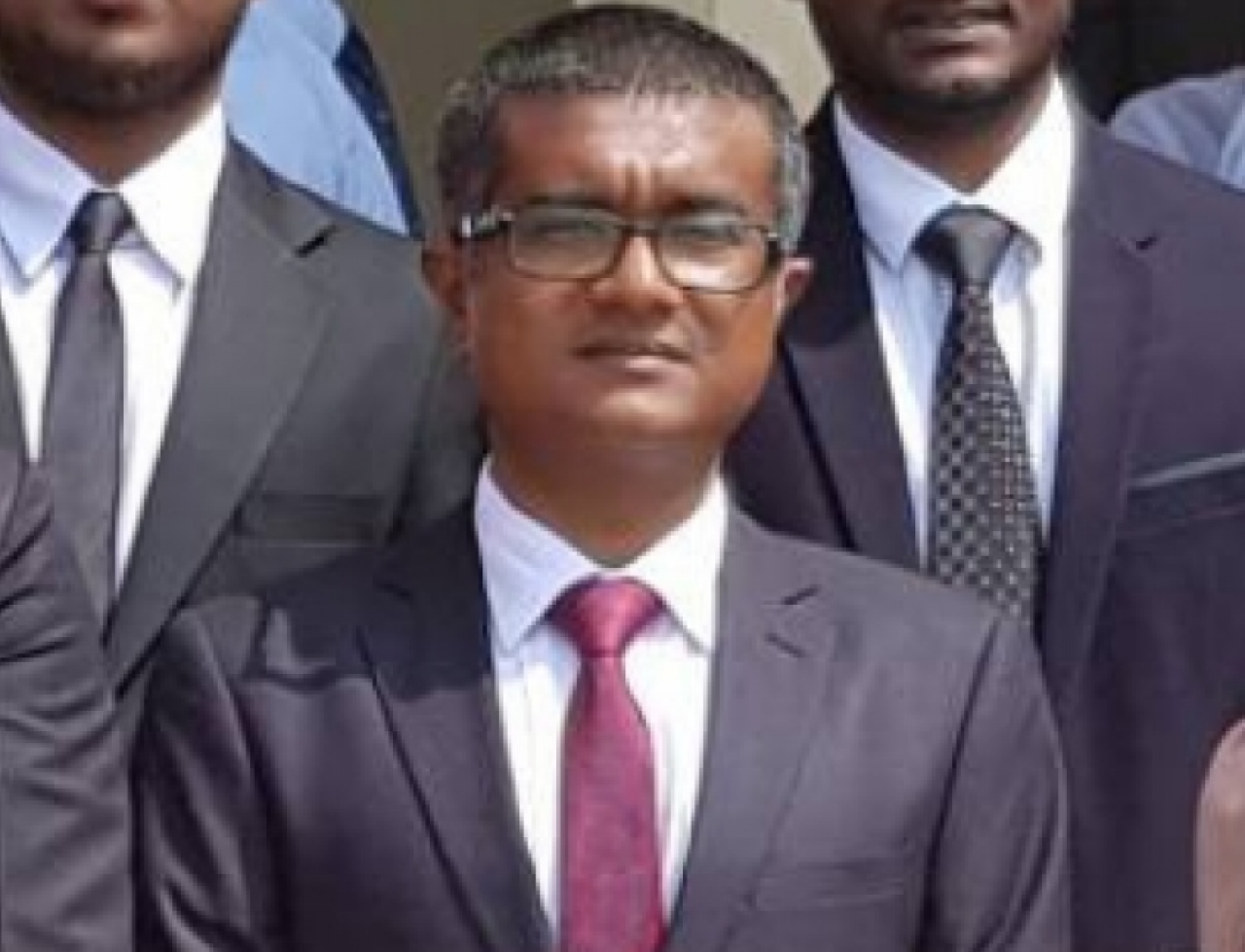 Rishwathuge massalaigai Customs ge kuree senior superintendent ah dhauvaakurumah PG ah 