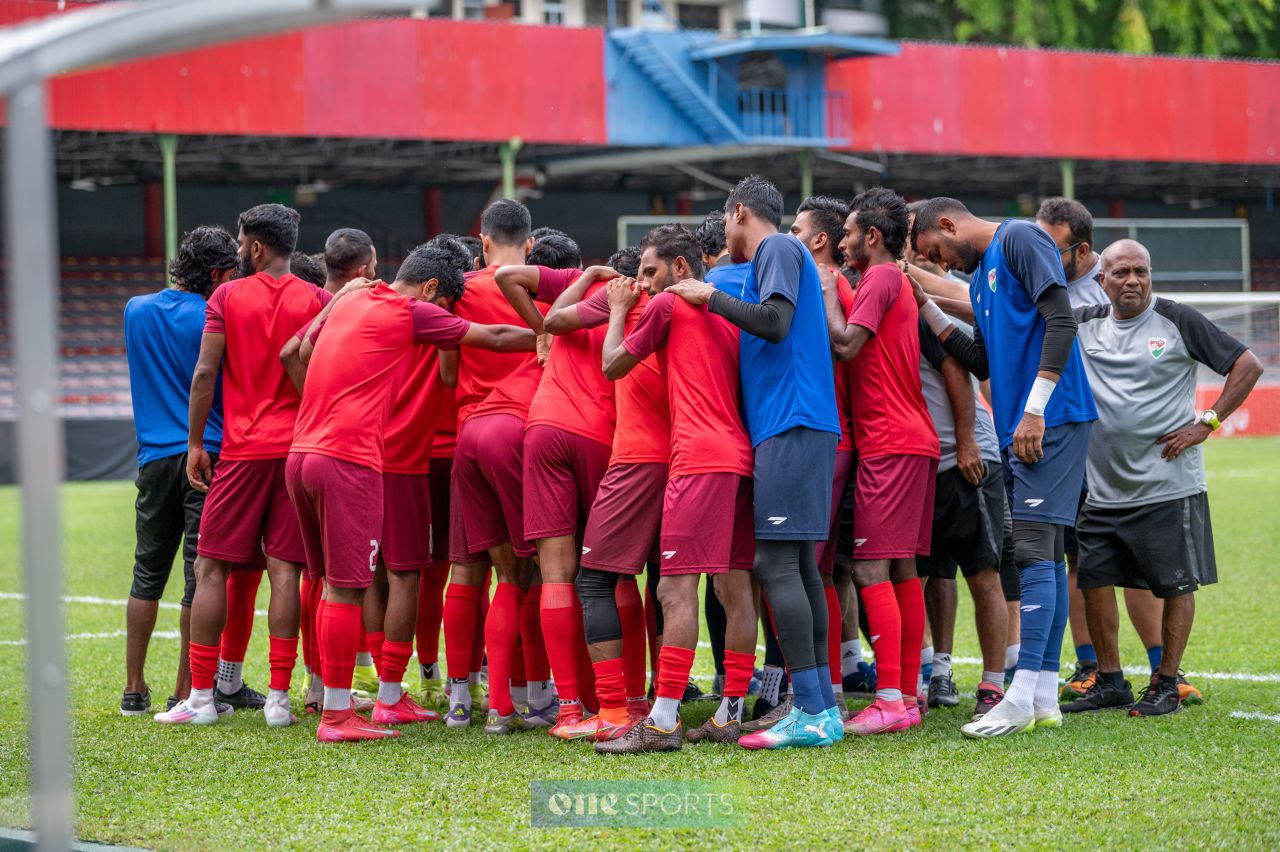 ވަން ފޮޓޯ: ކޮލިފިކޭޝަން މެޗުގެ ކުރިން ރާއްޖެއިން ކުރި އެންމެފަހު ޕްރެކްޓިސް