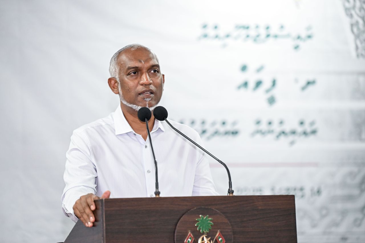 Feevakun goathi dhookohffaivaa sarahaddhu dhiriulhen tharaggee kohddheynan: Raees