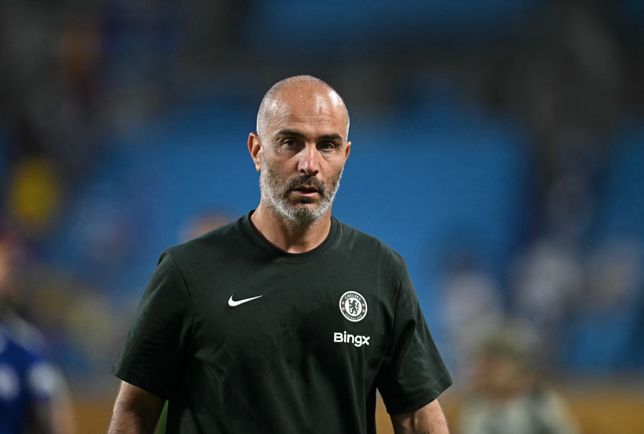 Chelsea aai Maresca aa dhemedhu gulhun goasve, Coach kan dhookollaifi 