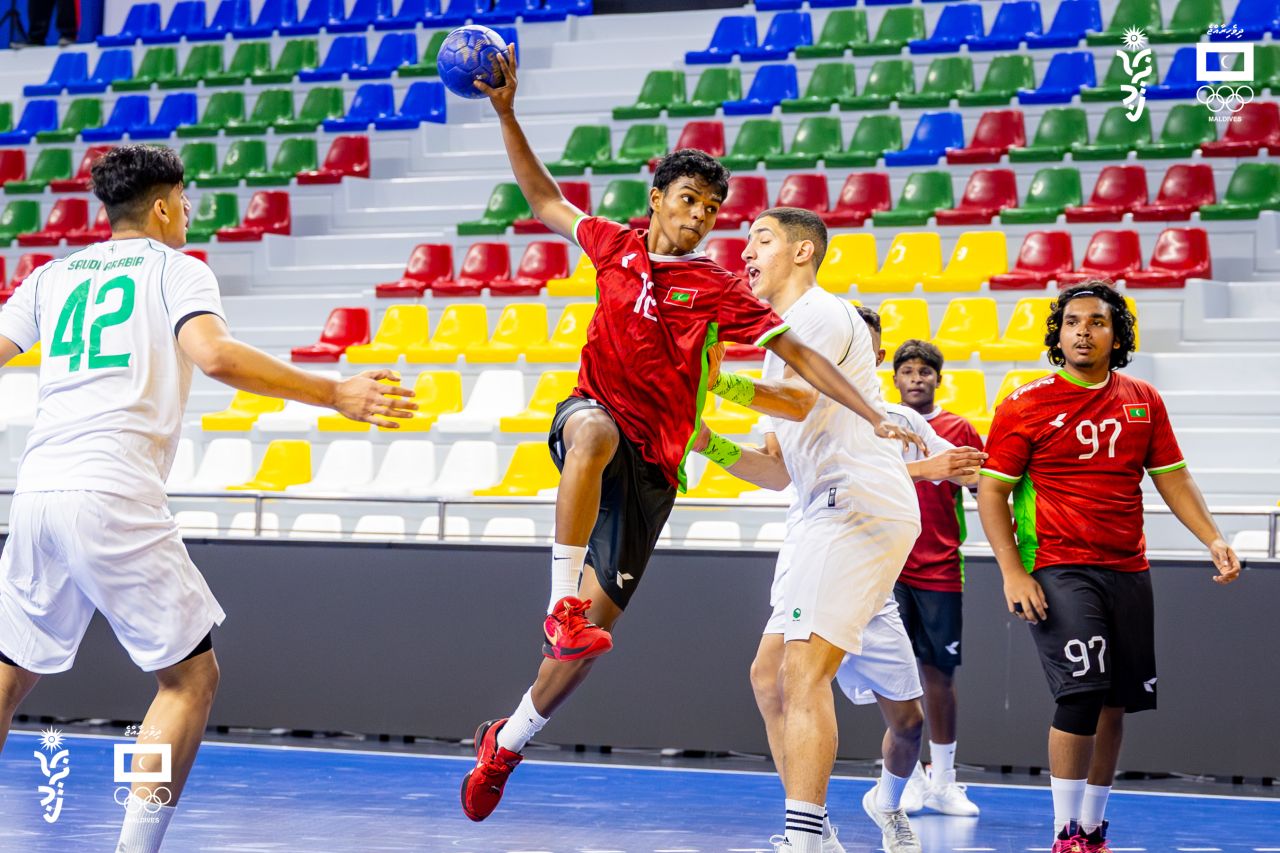 Asian Youth Games 2025: Varugadha Saudi in Raajjeyge Handball team ge mahchah kuri hoadhaifi 