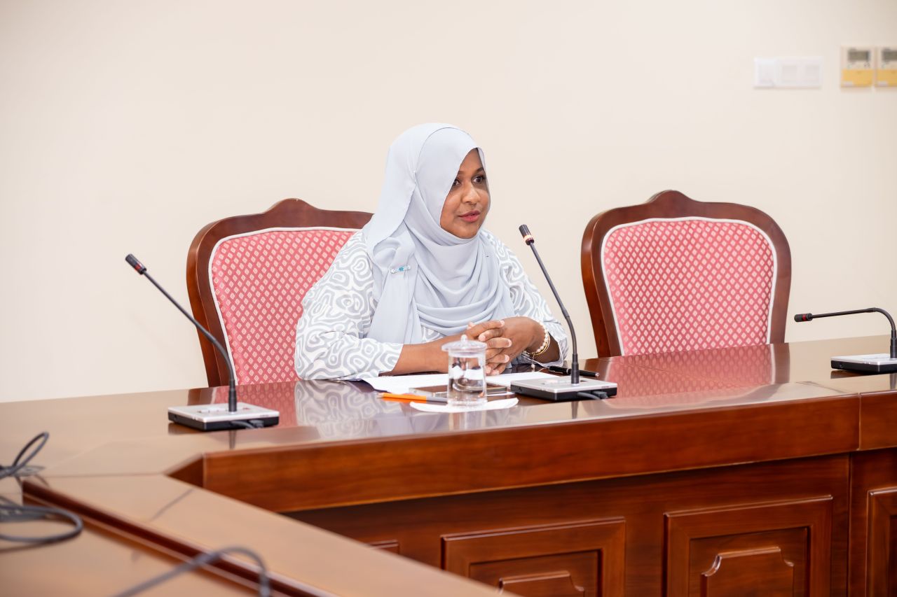 Broadcom ge kureege raees himeneyhen 3 nameh Media Commission ah committee in faaskoffi