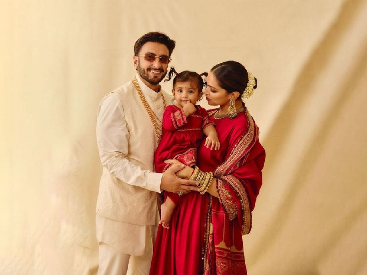 Deepika aai Ranveer dharifulhu Dhua furathama faharah dhahkkaalaifi 