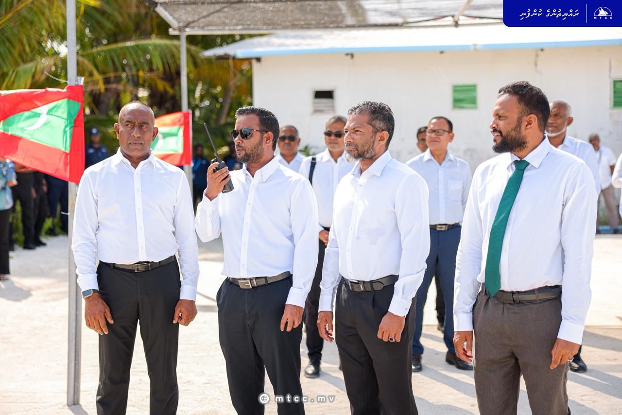 Olhuvelifuhsi bandharu thahgeekurumuge masahkkaiy fashaifi 