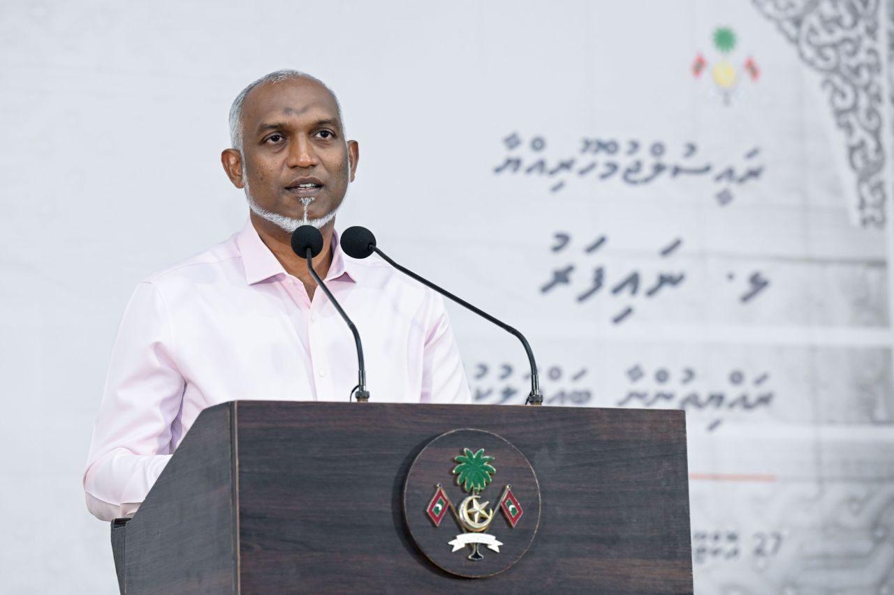Ithuru umurufuraa thakakah gaanoonakun dhunfaiy manaa nukuriyas, fiyavalhuthah alhaanan: Raees 
