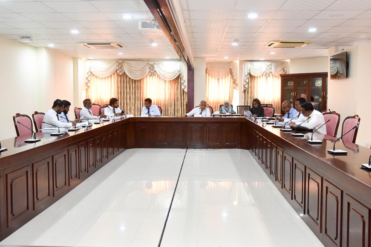 FENAKA corruption gai himeney 13 muvazzifegge mauloomaathu committee ah
