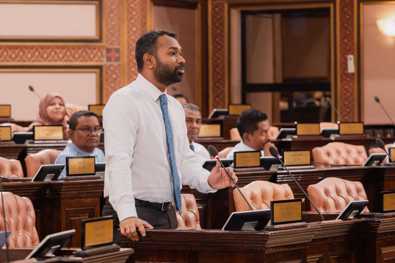 Adhadhu news ah fuluhun vanumaa behey kulli massala beyrukollaifi