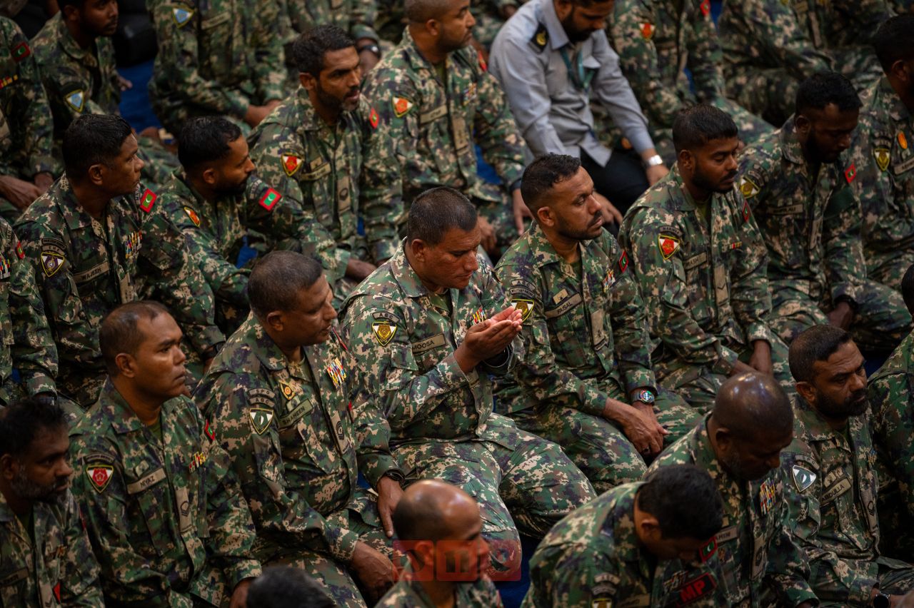 ވަން ފޮޓޯ: ނަސްރުގެ ދުވަސް ފަތިސް ނަމާދުން ފެށުން 