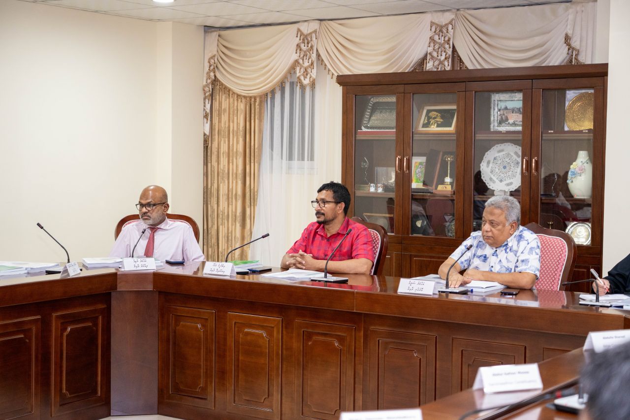 Lanka boat ah drug eruvee raajjeyn kama kuri thuhumathu committee in olhunfiluvan Nazim hushahalhuvvaifi