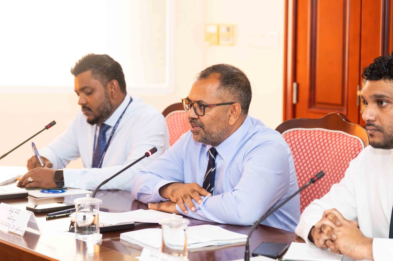 Dhaulathun dhakkanjehey faisaage therein 90 dhuvahahvure gina dhuvasvee hurihaa faisaaeh dhakkaifin: Zameer