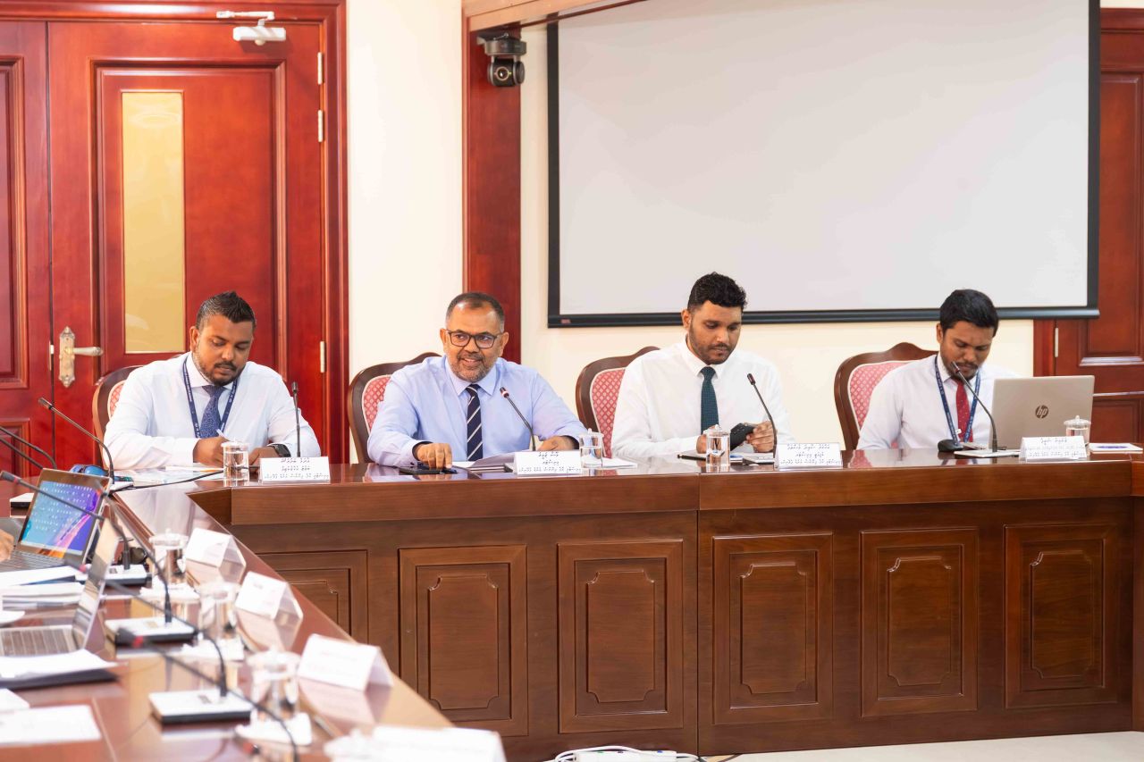 Anna aharu musaara boduvaa baigai customs himeney: Zameer