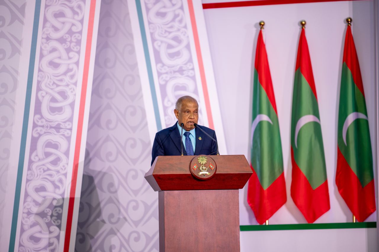 ވަން ފޮޓޯ: ޖުމްހޫރީ ދުވަހުގެ ރަސްމީ ޖަލްސާ 