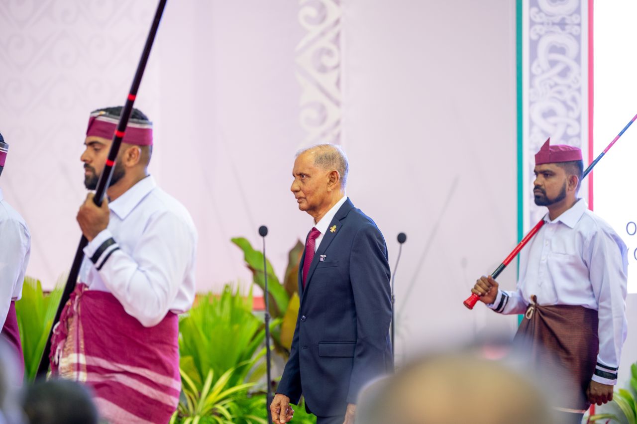 ވަން ފޮޓޯ: ޖުމްހޫރީ ދުވަހުގެ ރަސްމީ ޖަލްސާ 