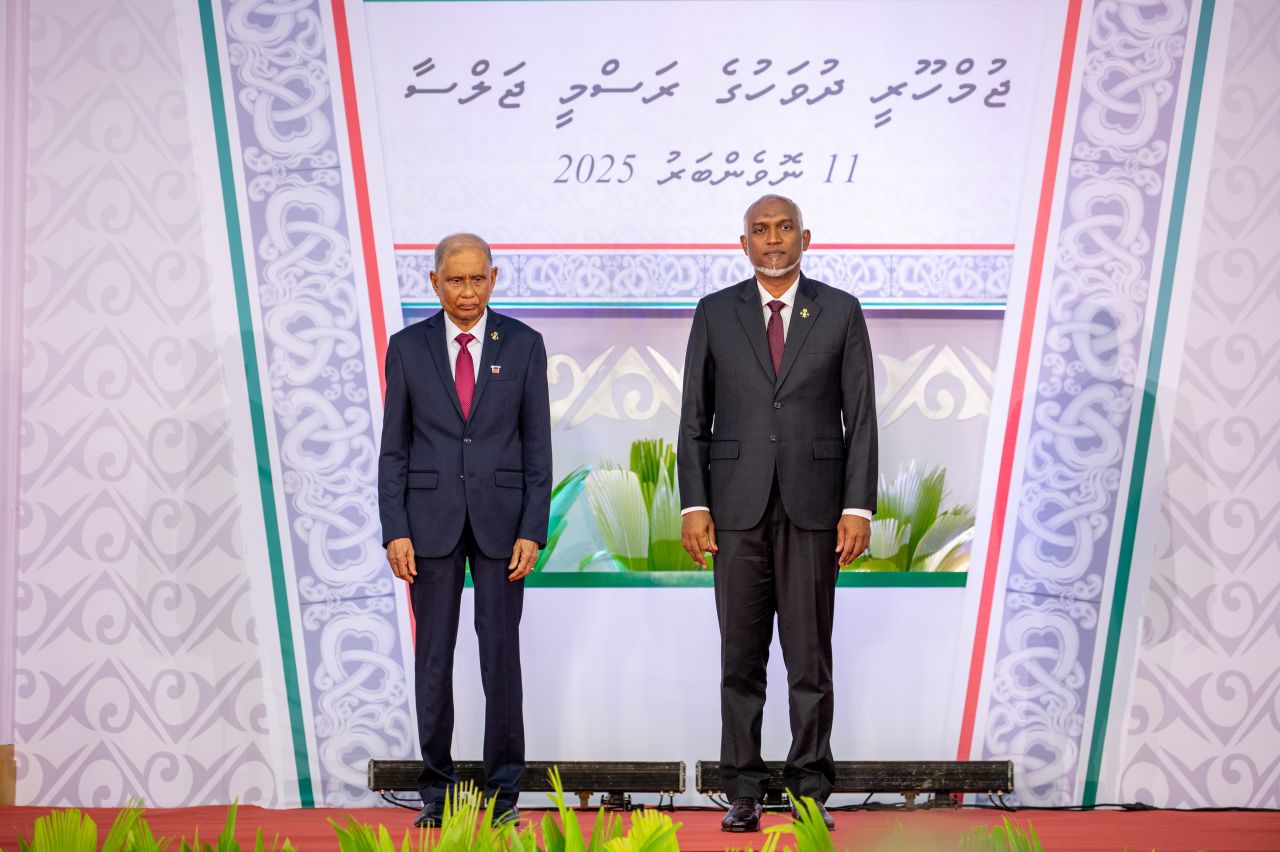 ވަން ފޮޓޯ: ޖުމްހޫރީ ދުވަހުގެ ރަސްމީ ޖަލްސާ 
