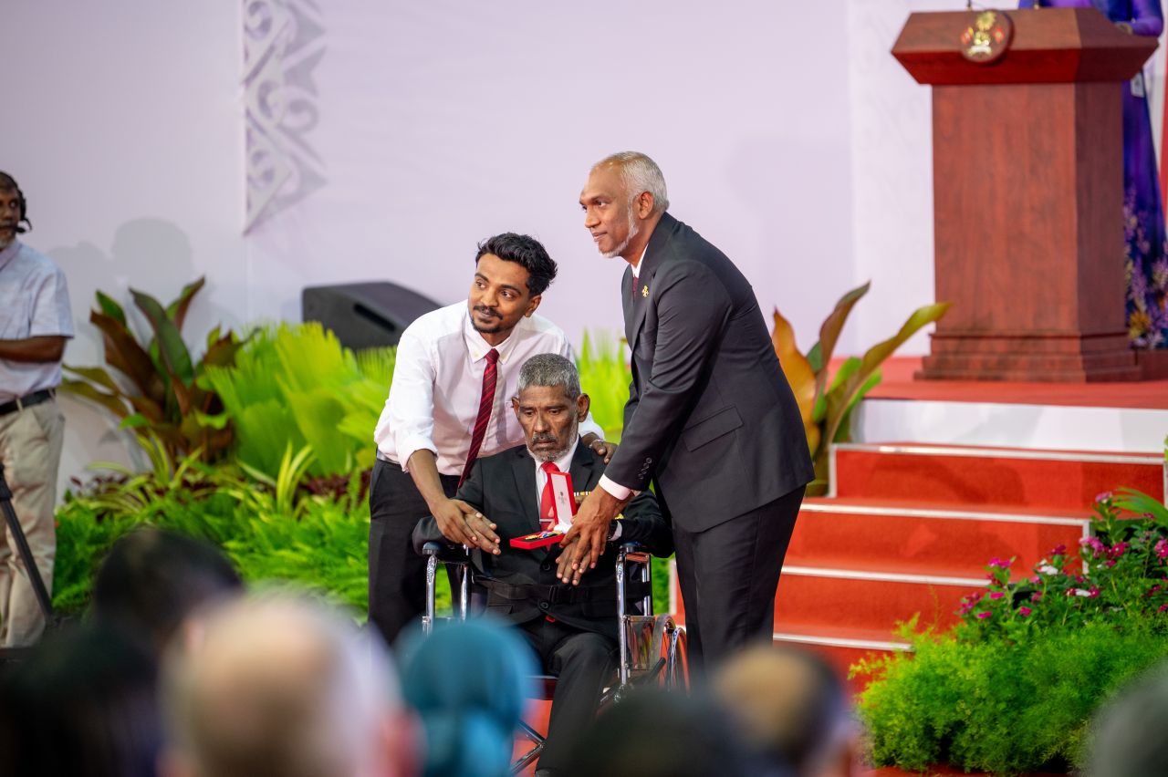ވަން ފޮޓޯ: ޖުމްހޫރީ ދުވަހުގެ ރަސްމީ ޖަލްސާ 