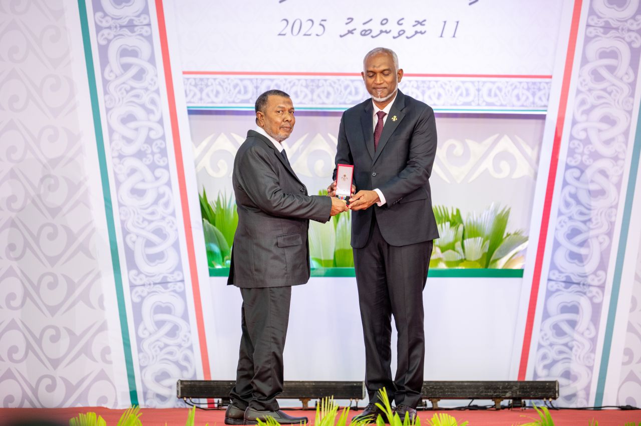 ވަން ފޮޓޯ: ޖުމްހޫރީ ދުވަހުގެ ރަސްމީ ޖަލްސާ 