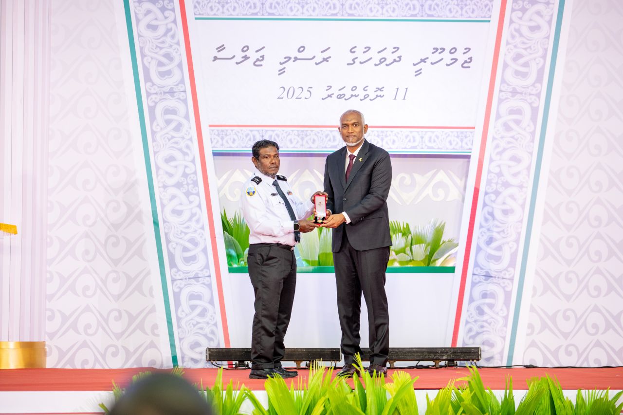 ވަން ފޮޓޯ: ޖުމްހޫރީ ދުވަހުގެ ރަސްމީ ޖަލްސާ 