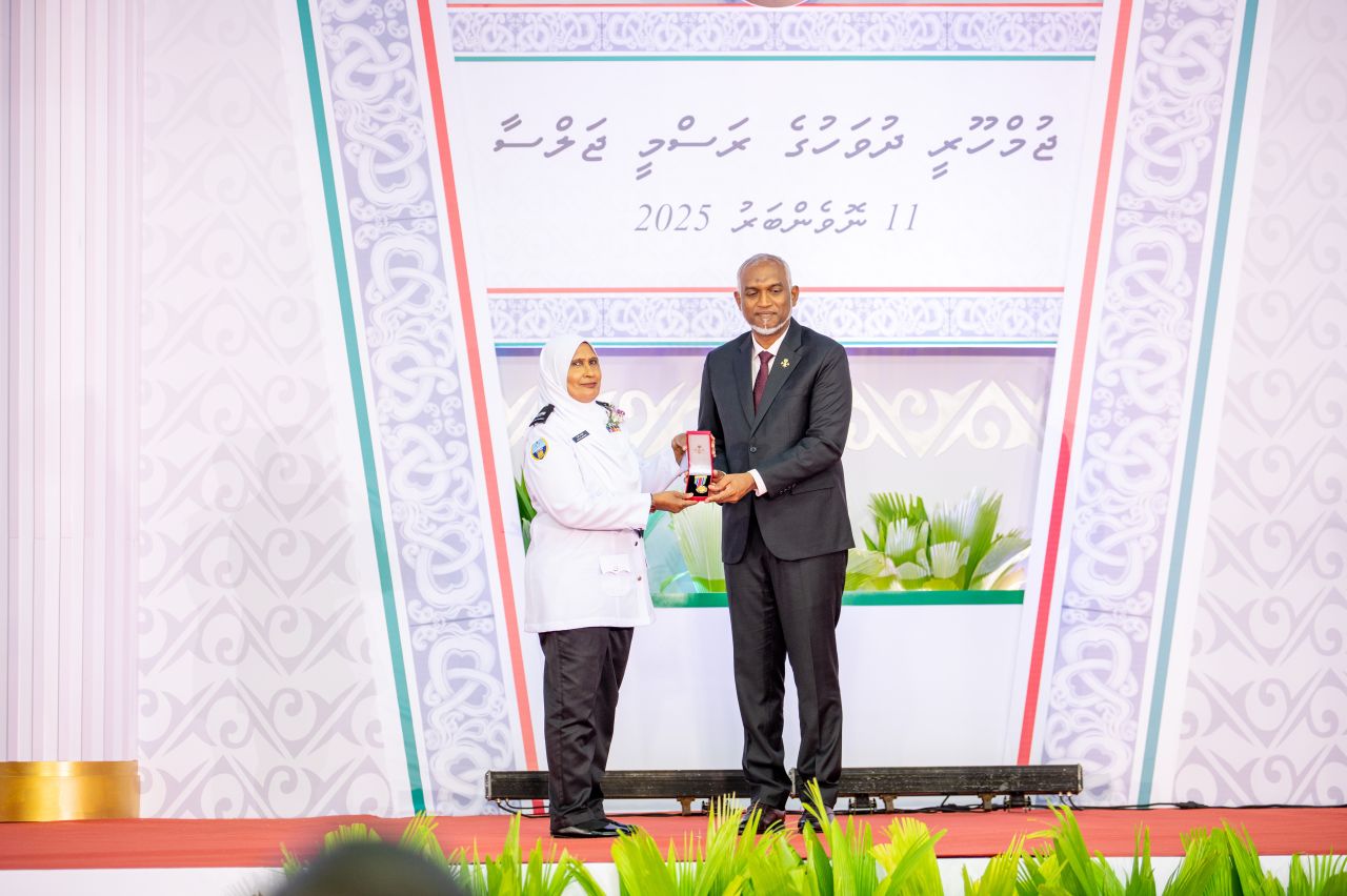 ވަން ފޮޓޯ: ޖުމްހޫރީ ދުވަހުގެ ރަސްމީ ޖަލްސާ 