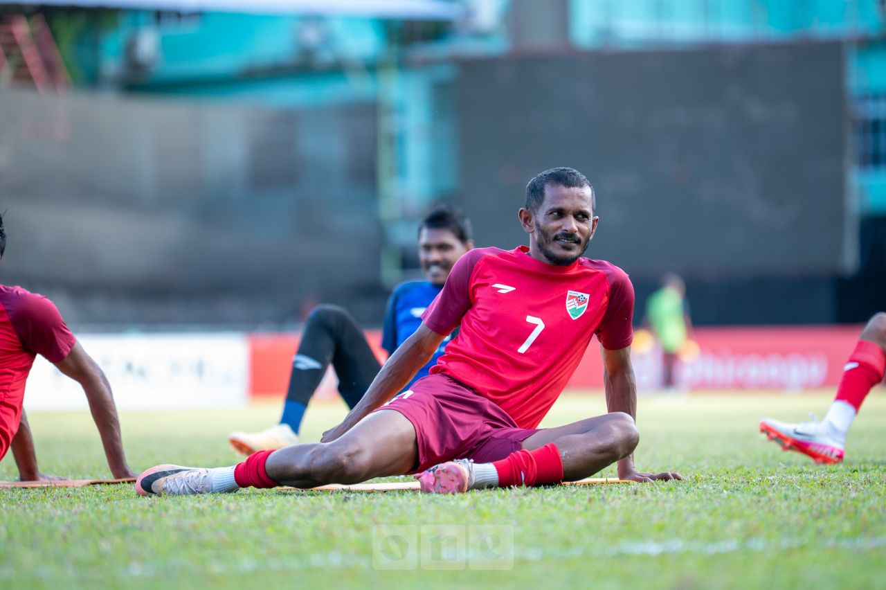 ވަން ފޮޓޯ: ރާއްޖޭގެ ގައުމީ ޓީމުން ފިލިޕީންސް މެޗަށް ތަމްރީނުތައް ފެށުން