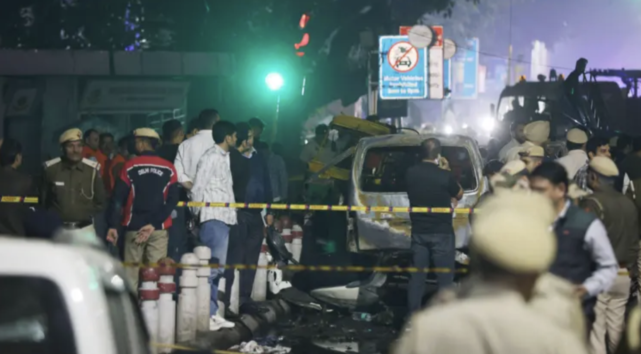 Delhi gai bon gohvvi haadhisaa aa gulhigen Kashmir gai bodu thahugeegeh