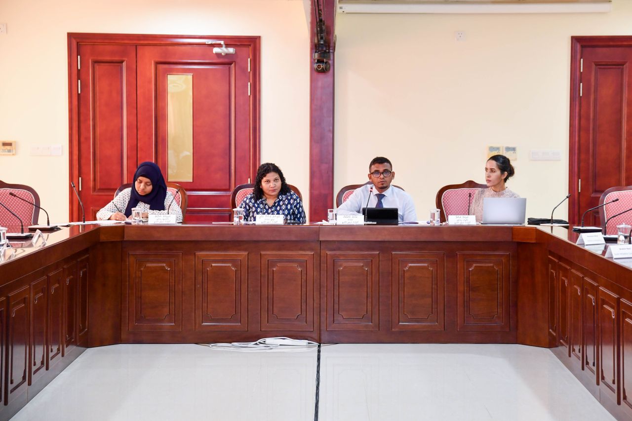 Bahaalaigen musaarathah bodukuran governor lafaa aruvaifi