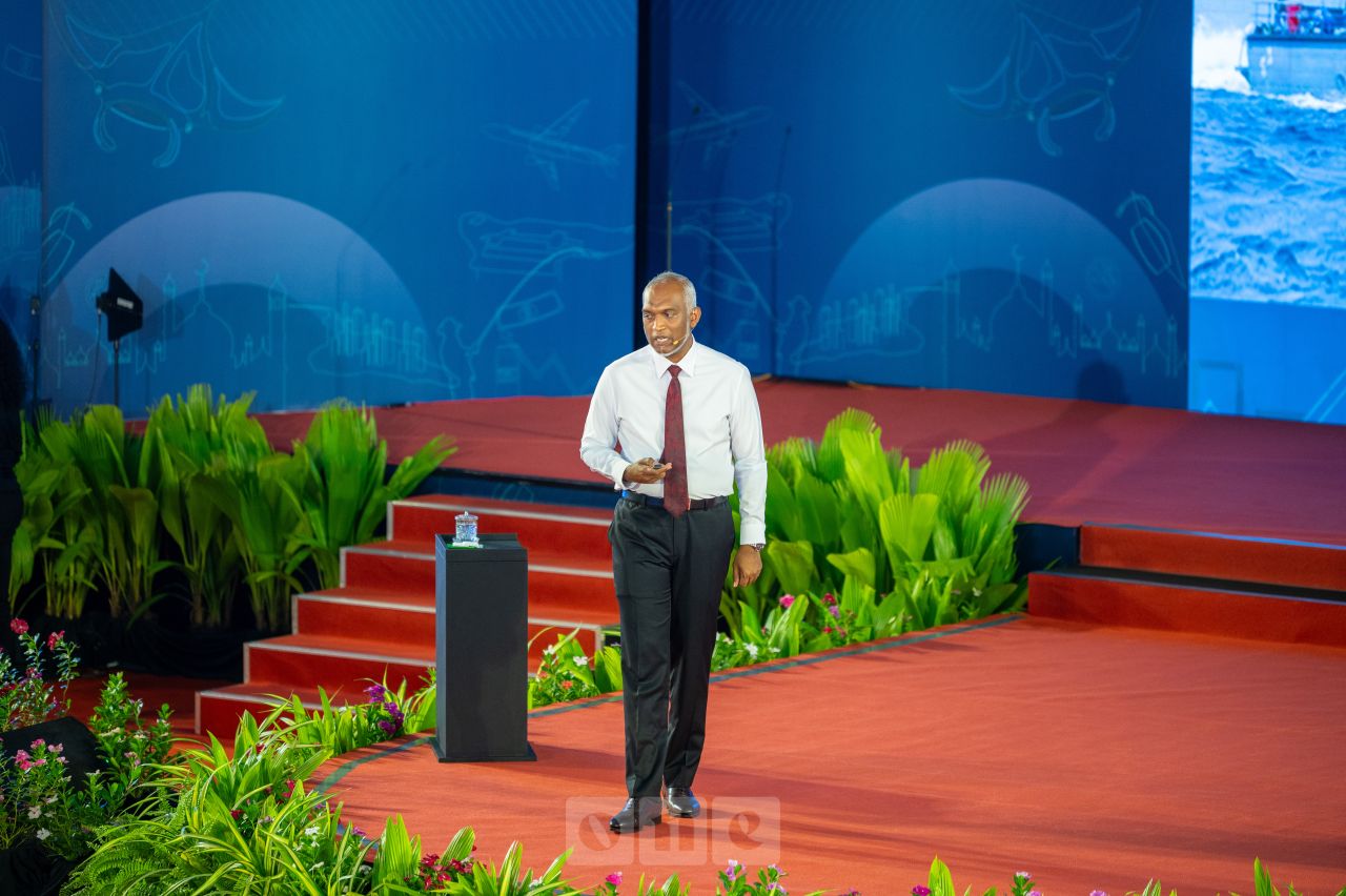 Aa mashroou ge 3 kotareege flat thah 10,000 rufiyaa ah vure bodeh nuvaane: Raees