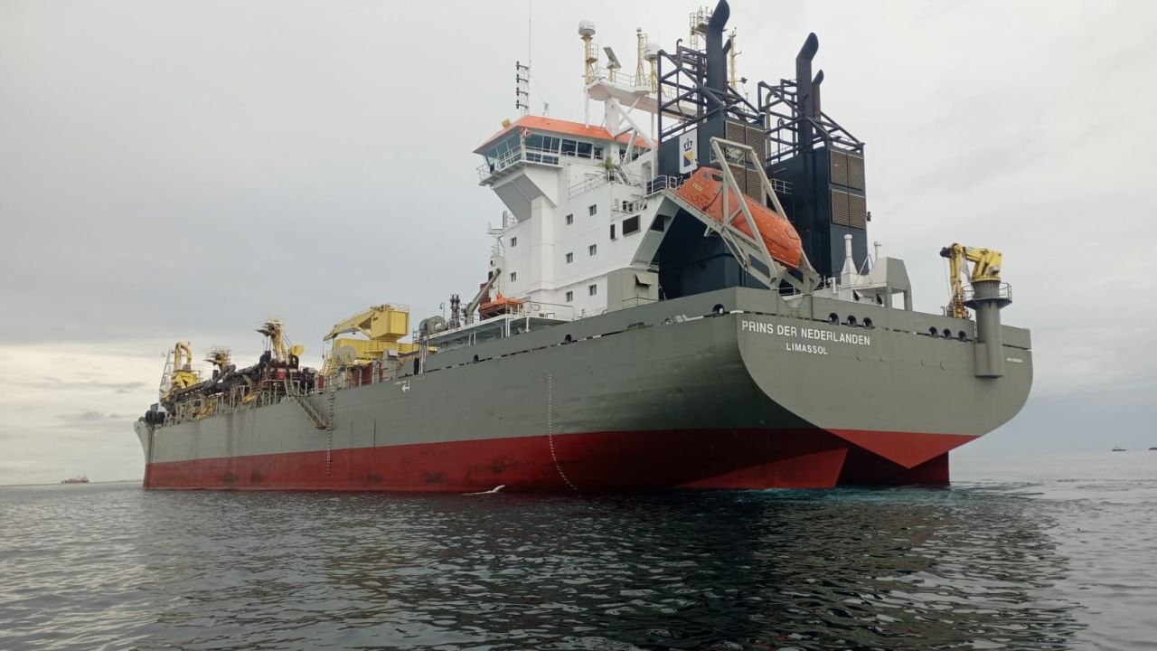 Hulhumale' phase 3 hikkan ithuru dredger eh genesfi