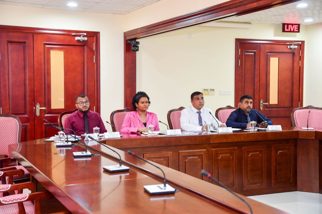 Roadhamahuge kurin addu currunt capacity 17 megawatt ah ithuru kureveyne: Najah 