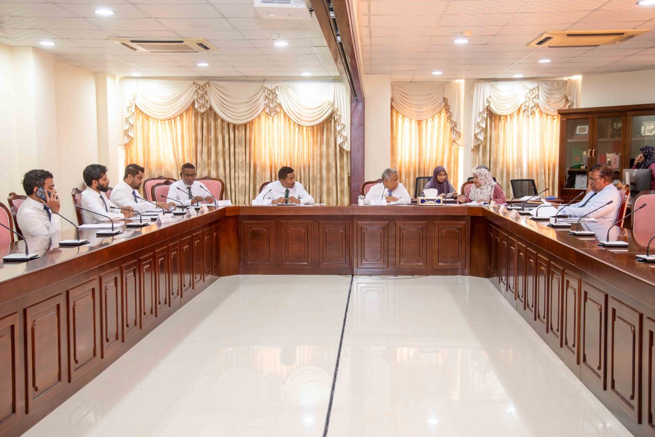 Kureege raeesunge office haradhu kandaalun aamunge hiyaalah