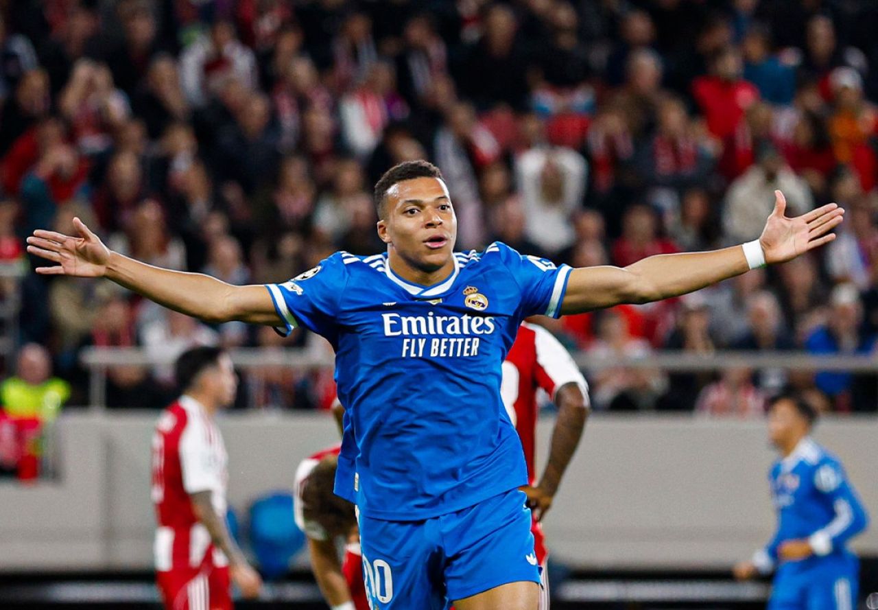Real salaamaiyy vee Mbappe ge 4 goal in, Vitinha ves hattrick eh 