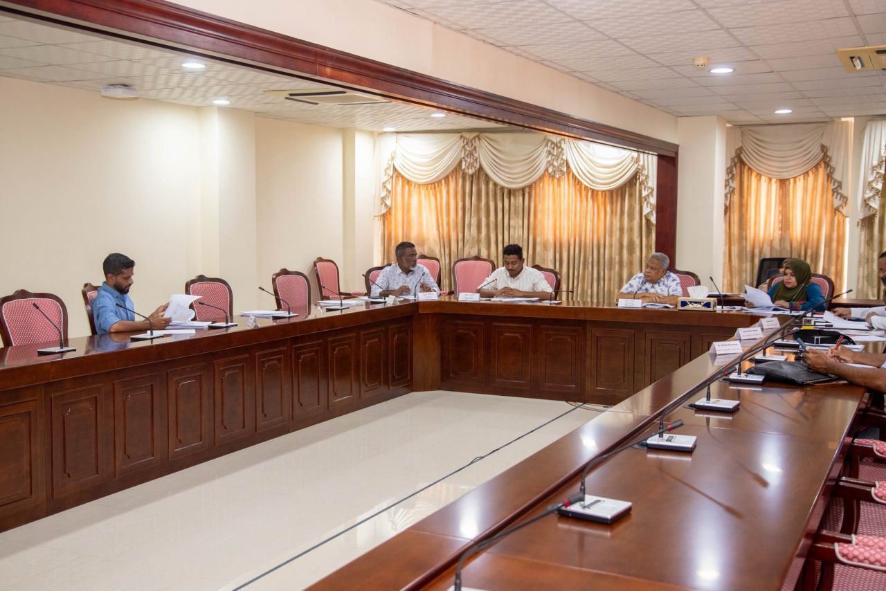 Kureege raeesunge office haradhu kandaalai maalee inaayaiythah medhu kendeyne haalaiythah bayaankoh committee in bill faaskoffi
