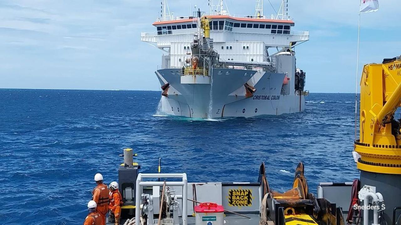 Dhuniyeyge enme bodu eh dredger inn Rasmale' hikkumuge masahkaiy fashaifi 